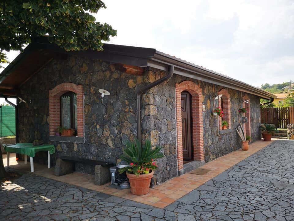 Apartamento Il Tiglio Viagrande Exterior foto